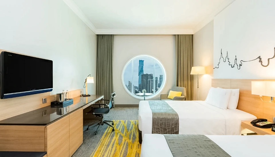 هتل هالیدی این سیلوم بانکوک